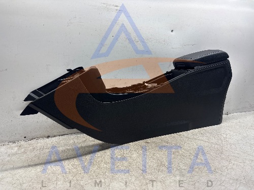 Mercedes B Class W246 1.6 Petrol 13-18 Centre Console Arm Rest