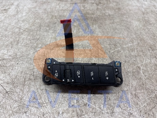 VW Touareg 7L 07-10 Steering Wheel Switches Buttons