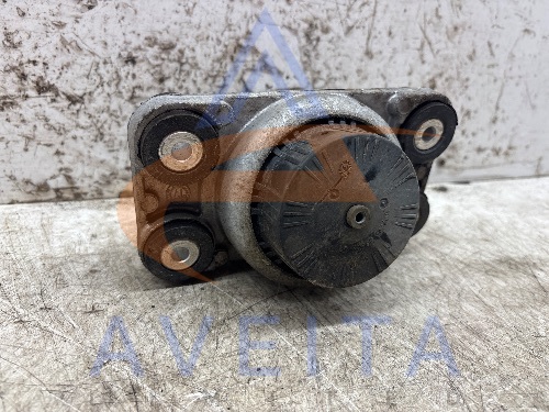 Range Rover Sport 2018 L494 3.0 306DT Engine Mount Right Side