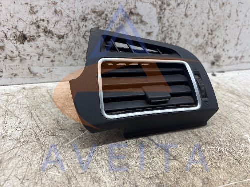 Toyota Verso 2018 MK2 FL Dash Air Vent Left Side