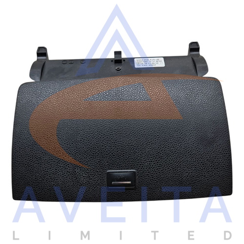 Mercedes C-Class W204 2009 Sat Nav Display Screen