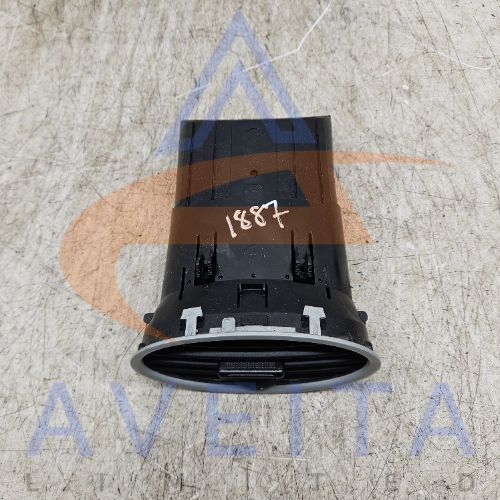 Ford Focus 2009 MK2 FL Dash Air Vent Left Side Central