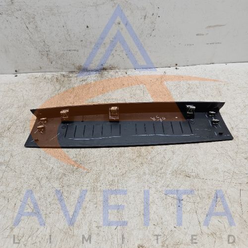 FORD MUSTANG MACH-E 2021 Uppet Tailgate Interior Trim Panel