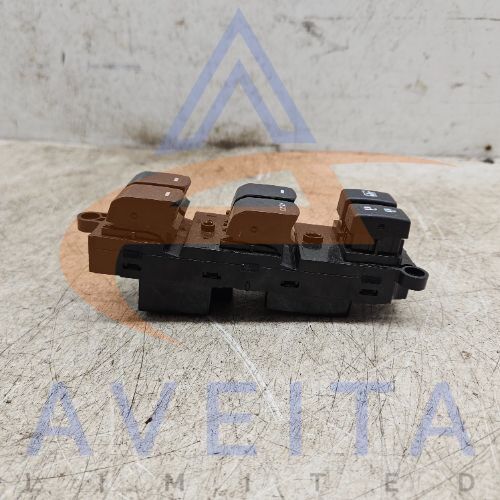 SUZUKI SX4 S-CROSS 2023 Electric Window Switch Front Right