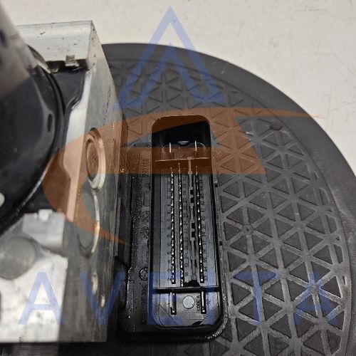 MERCEDES C-CLASS C250 11-15 C204 2.1 CDI Auto ABS Pump A1724314312