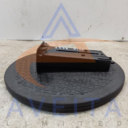 RANGE ROVER VOGUE 02-05 L322 Dashboard Cup Holder Left Side