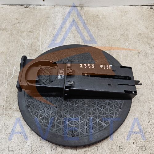 RANGE ROVER VOGUE 02-05 L322 Dashboard Cup Holder Left Side