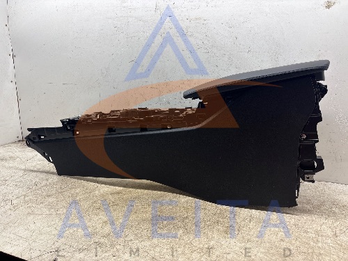 MAZDA CX-30 MK1 2023 SE-L LUX Centre Console Armrest