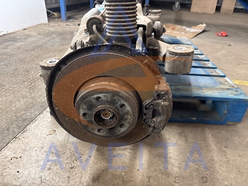 BMW 750i 2005 E66 4.8 Rear Axle Assembly Diff Ratio 3,38